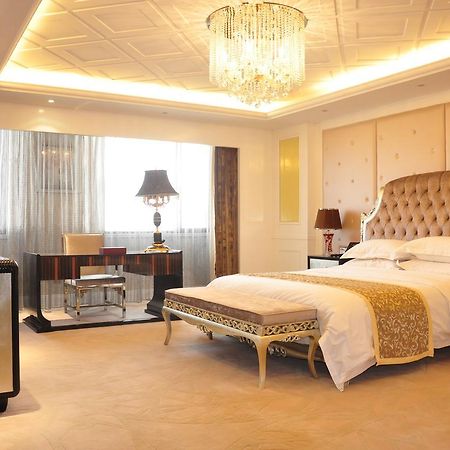 Weifang Ramada Plaza Hotel Esterno foto